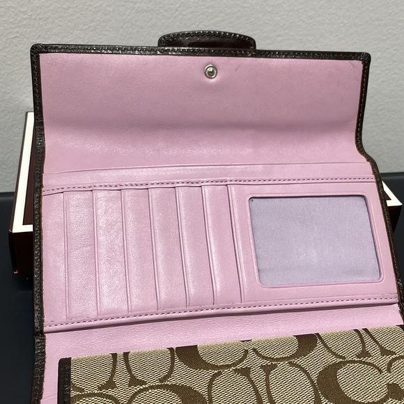 Coach long wallet with cheque book cover - Picture 3 of 9